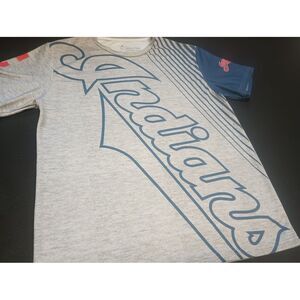 MLB Cleveland Indians Baseball Large Spell out‎ Active Word Shirt Men's Medium